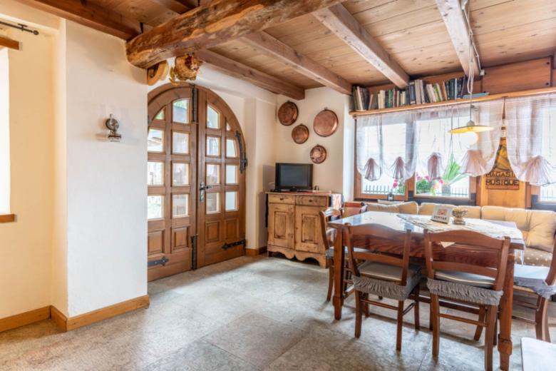 Casa Carincio, Falesina Ospitar