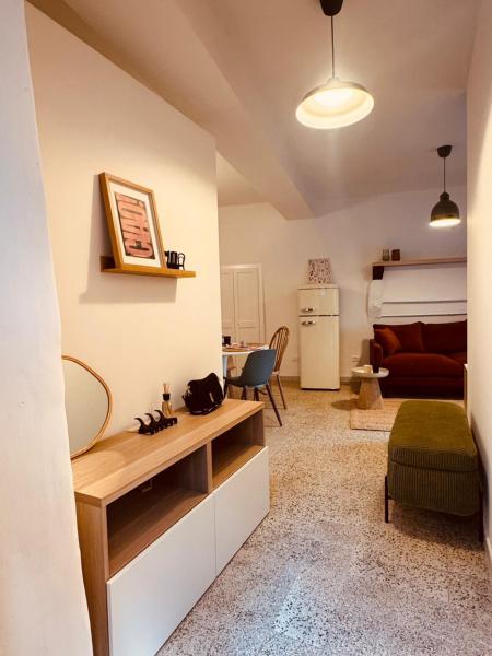 Piazza de Borgo 2 (Entire Property with 2BR)