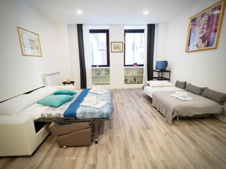 DIMORA SOTTORIPA 24 DI FRONTE ALL’ACQUARIO