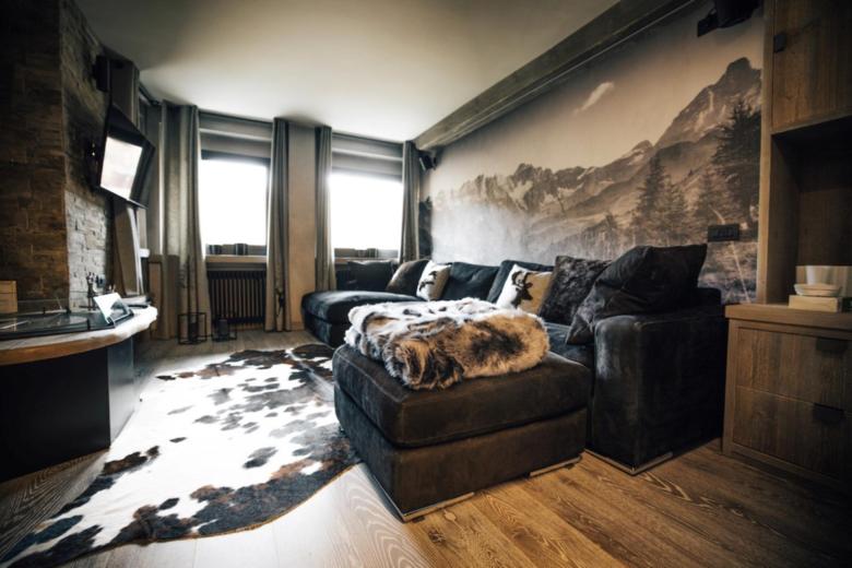 CASA LUMIRA Luxury apartment ski-in/ski-out