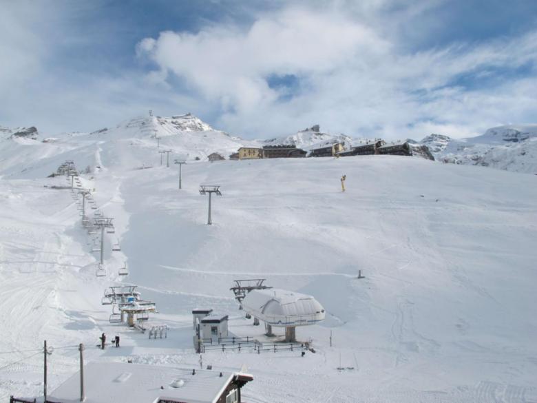 CASA LUMIRA Luxury apartment ski-in/ski-out