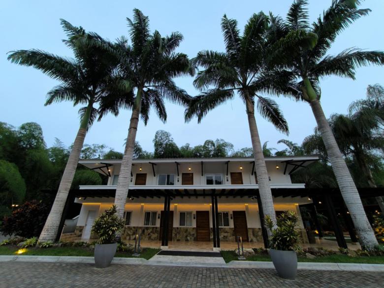 Beach - Olon Mansion Oasis  for 30 pax