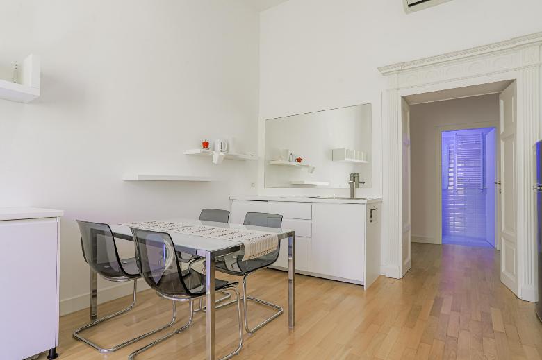 Cosy and strategic Nazionale