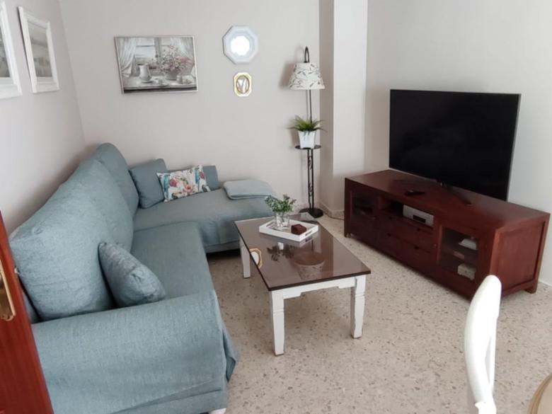 Mina42 by 7Escalones