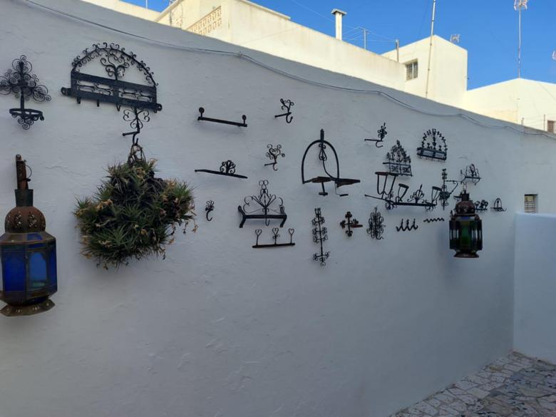 Mina 25 by 7Escalones