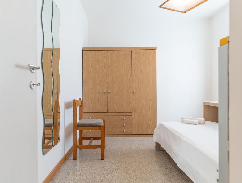 Casa Angeli, Tenna Ospitar