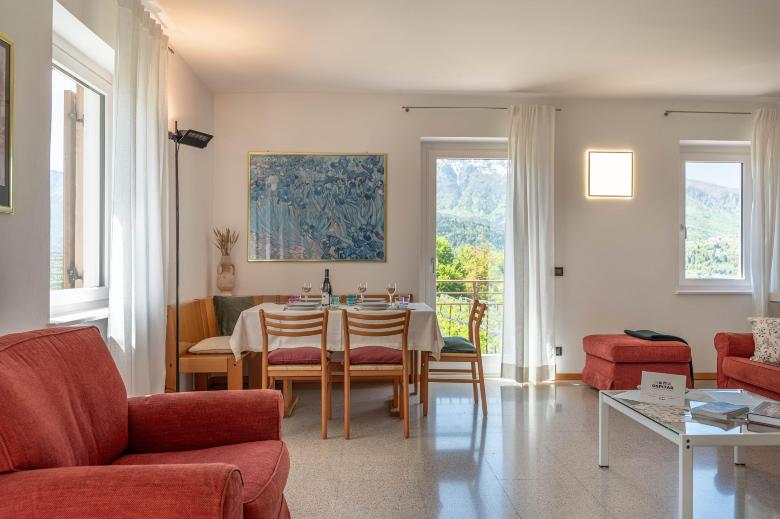 Casa Angeli, Tenna Ospitar
