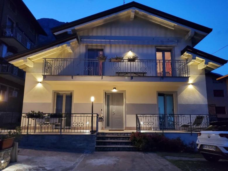 Casa Vincy, Costa Volpino Ospitar