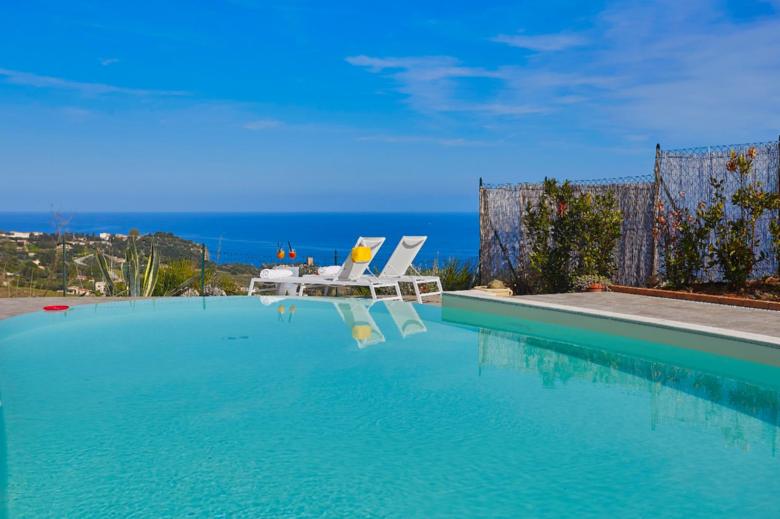 VILLA TARI'