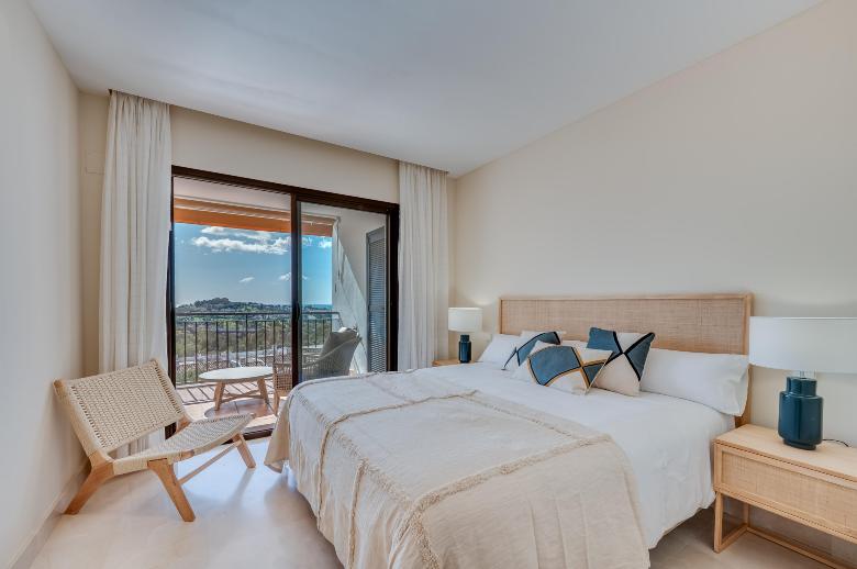 Vistas espectaculares en La Quinta Suites cerca de Puerto Banús