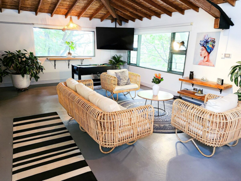 Manila House