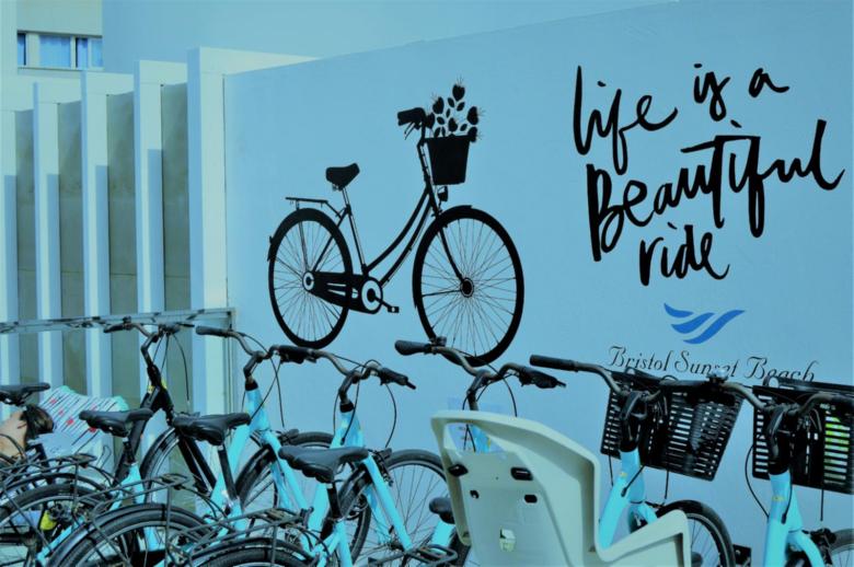 4.2 D-COZY, design + balcony semi-refundable