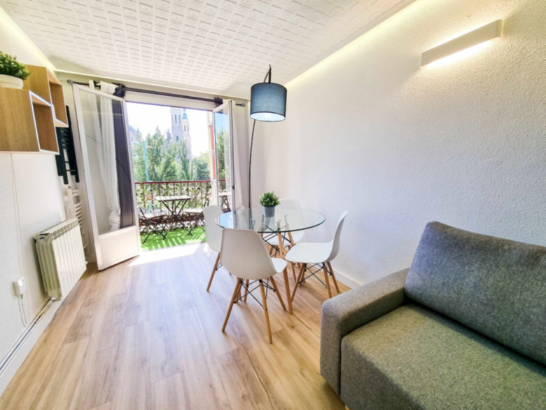 Front Views To El Pilar ComoTuCasa