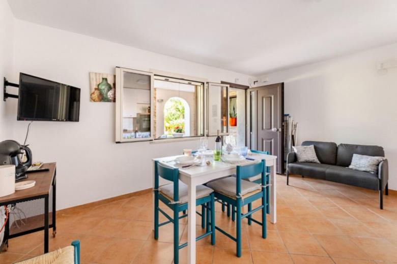 1 Trilocale per Famiglie a Siracusa (Ognina) in Villa