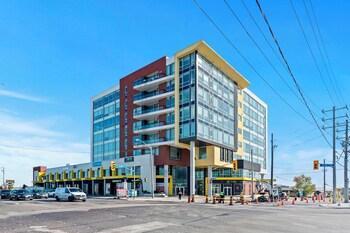 Toronto. 1275 Finch Ave W