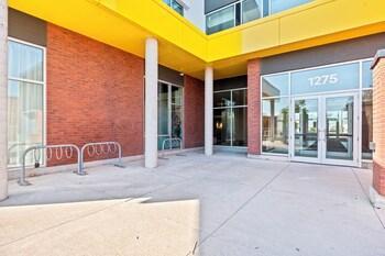 Toronto. 1275 Finch Ave W