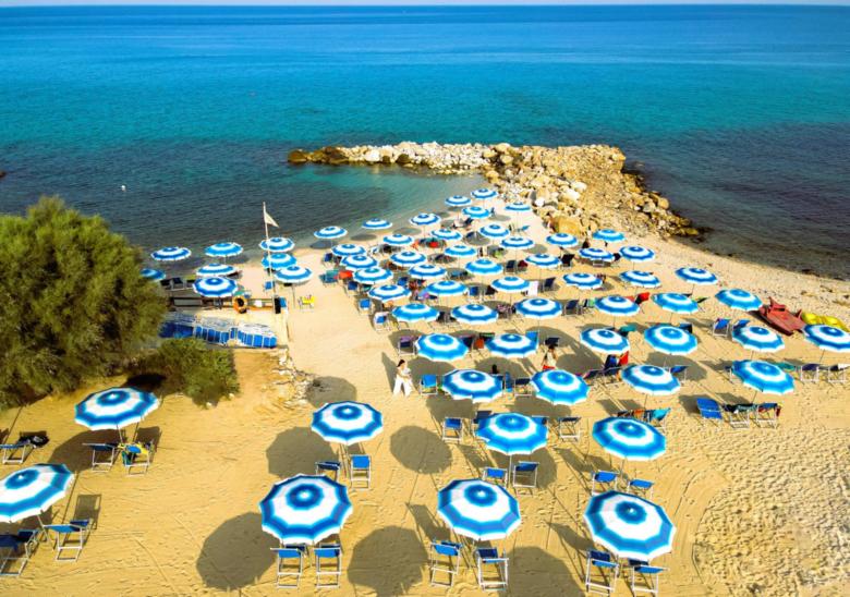 Life Resort Robinson Torre Ruffa Beach