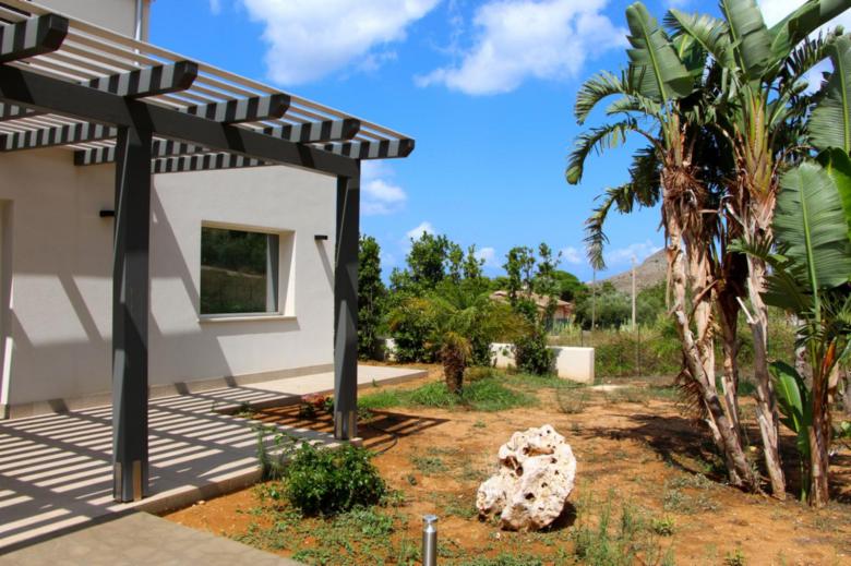 VILLA BIANCOLILLA