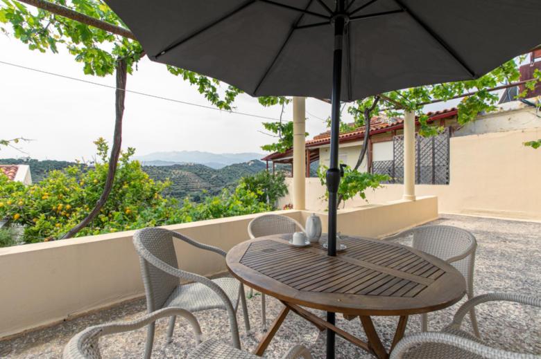 The Orestis Old Cottage House