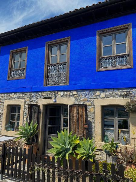 LA CASA AZUL