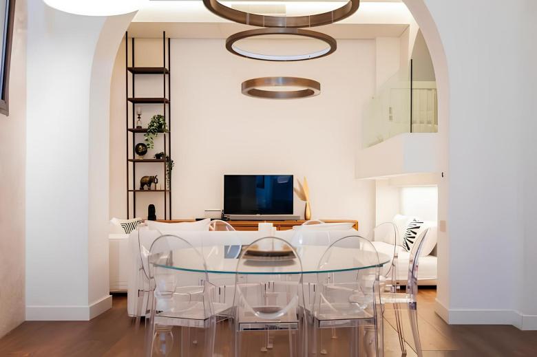 Old Town Prestige Loft by Flatinrome