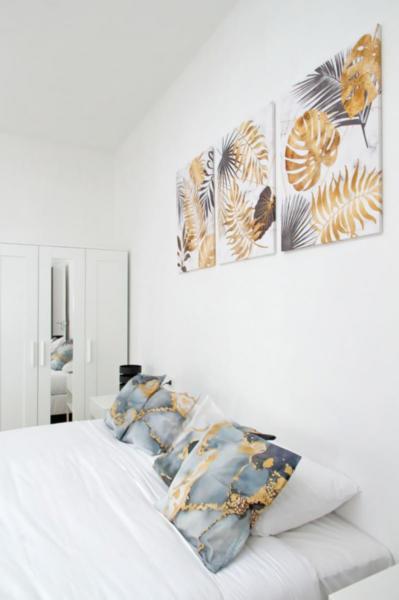 Trastevere 3 Unit A by Flatinrome