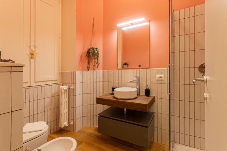 Isabella Stylish Apartment with Garden