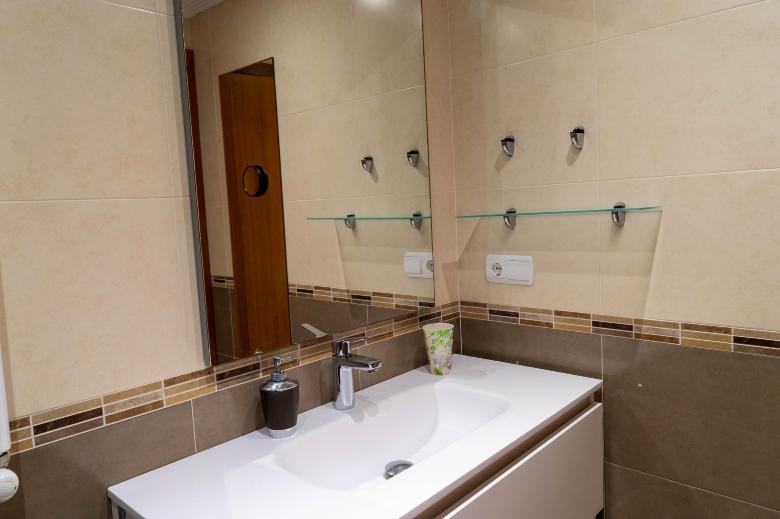 San Sebastian Orio apartment on the beach garage