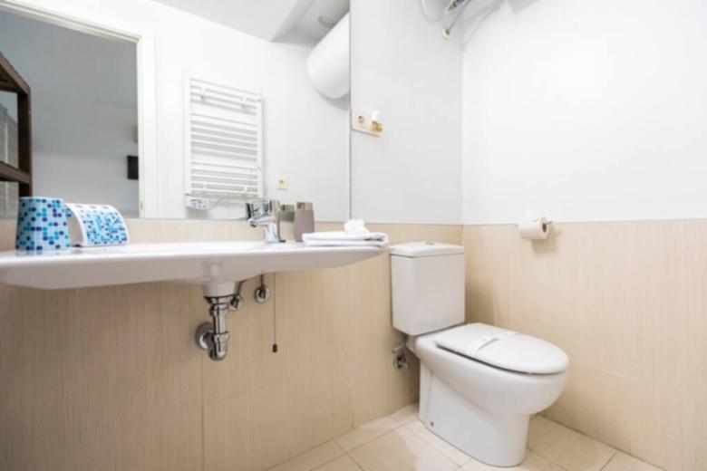 Apartamento 2 habitaciones con balcón
