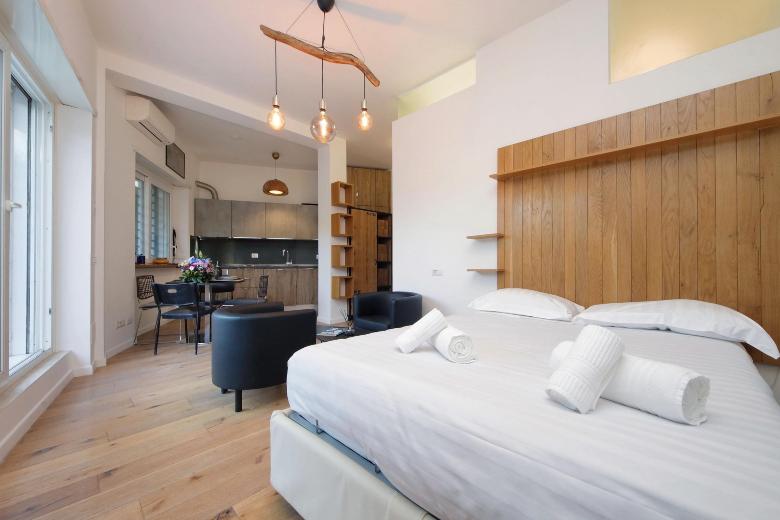 Vatican Garden Studio by Flatinrome