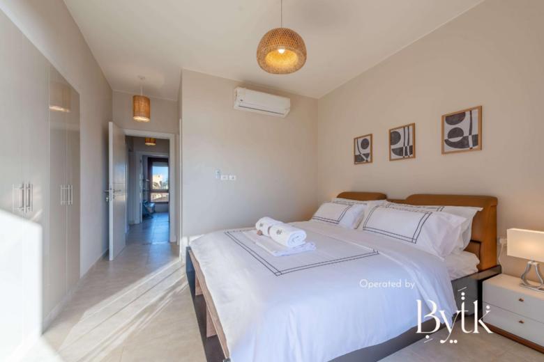 Casa Del Sol - 3 BD Villa with Shared Pool - Lagoon View