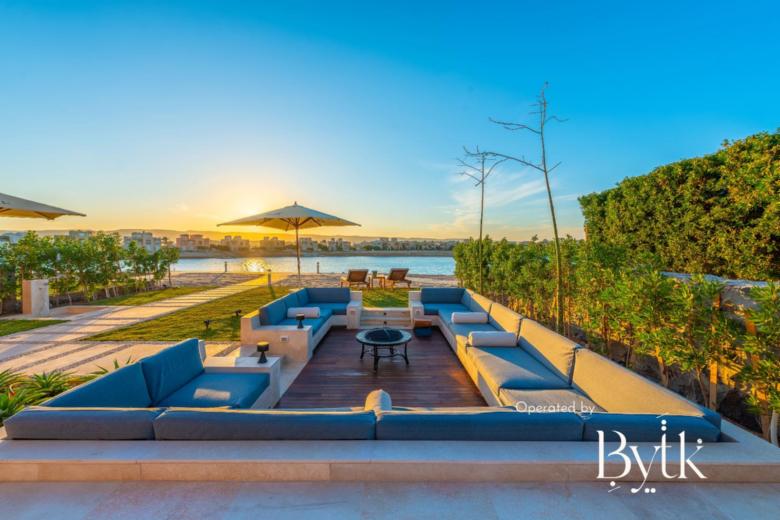 Casa Del Sol - 3 BD Villa with Shared Pool - Lagoon View