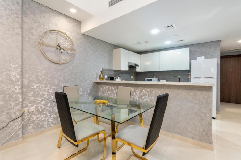 Waves Tower 1 Bd P4 Balcony