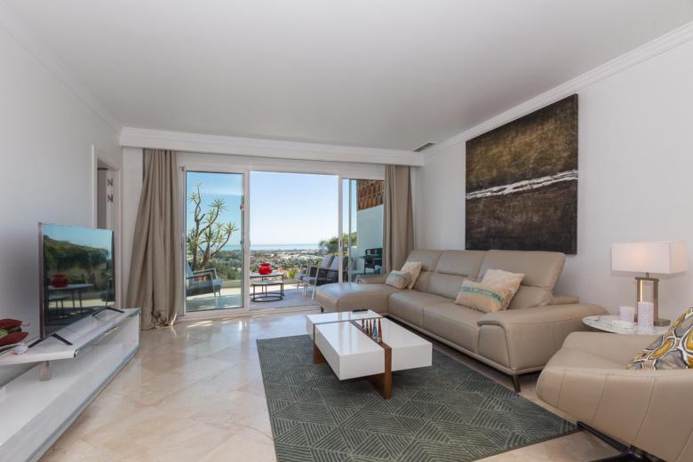  Impressive Golf Penthouse with amazing sea views
