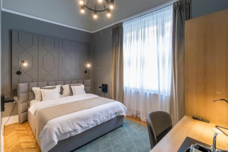 Mid City Apartments