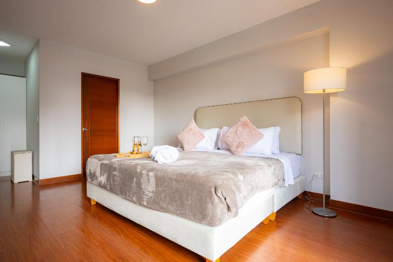 Miraflores - Platino 501