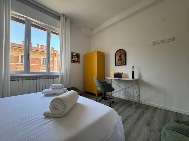Room 4 - Azdora - Green