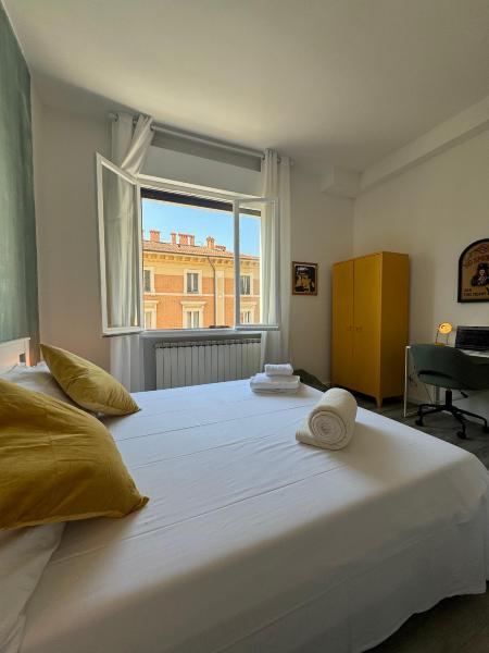 Room 4 - Azdora - Green
