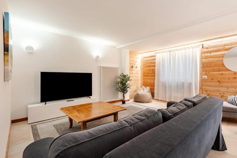 Siera Loft 2 - Eleganza Alpina a 3 Min dalle Piste