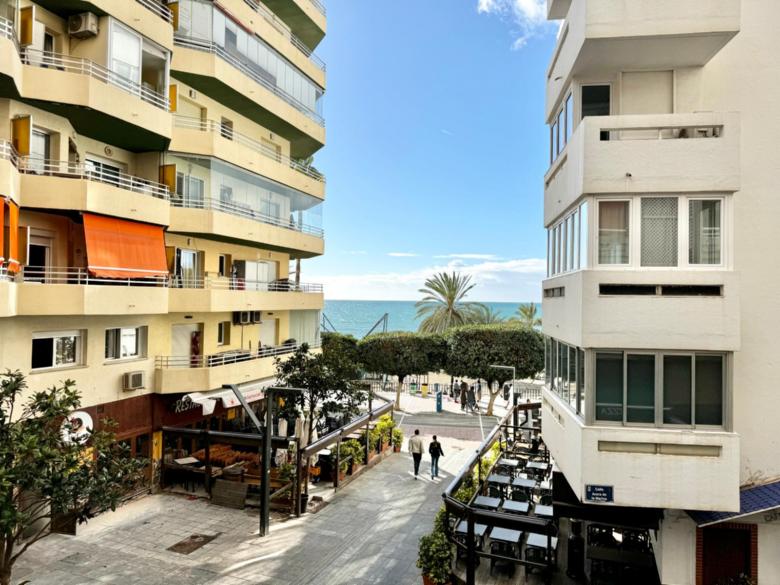 Stunning Apartment With Sea Views - EaW Home