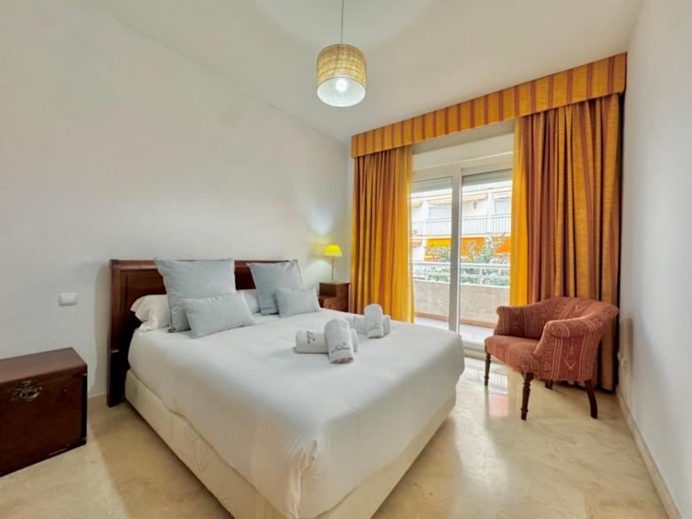 Stunning Apartment With Sea Views - EaW Home